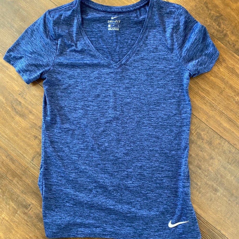 Women’s Nike Dri-fit tee